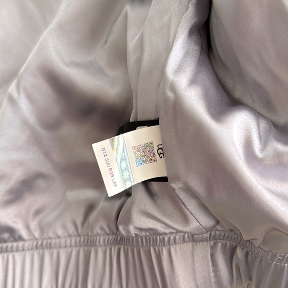 NWT UGG Mandy Faux Fur Hoodie. M - Picture 9 of 16